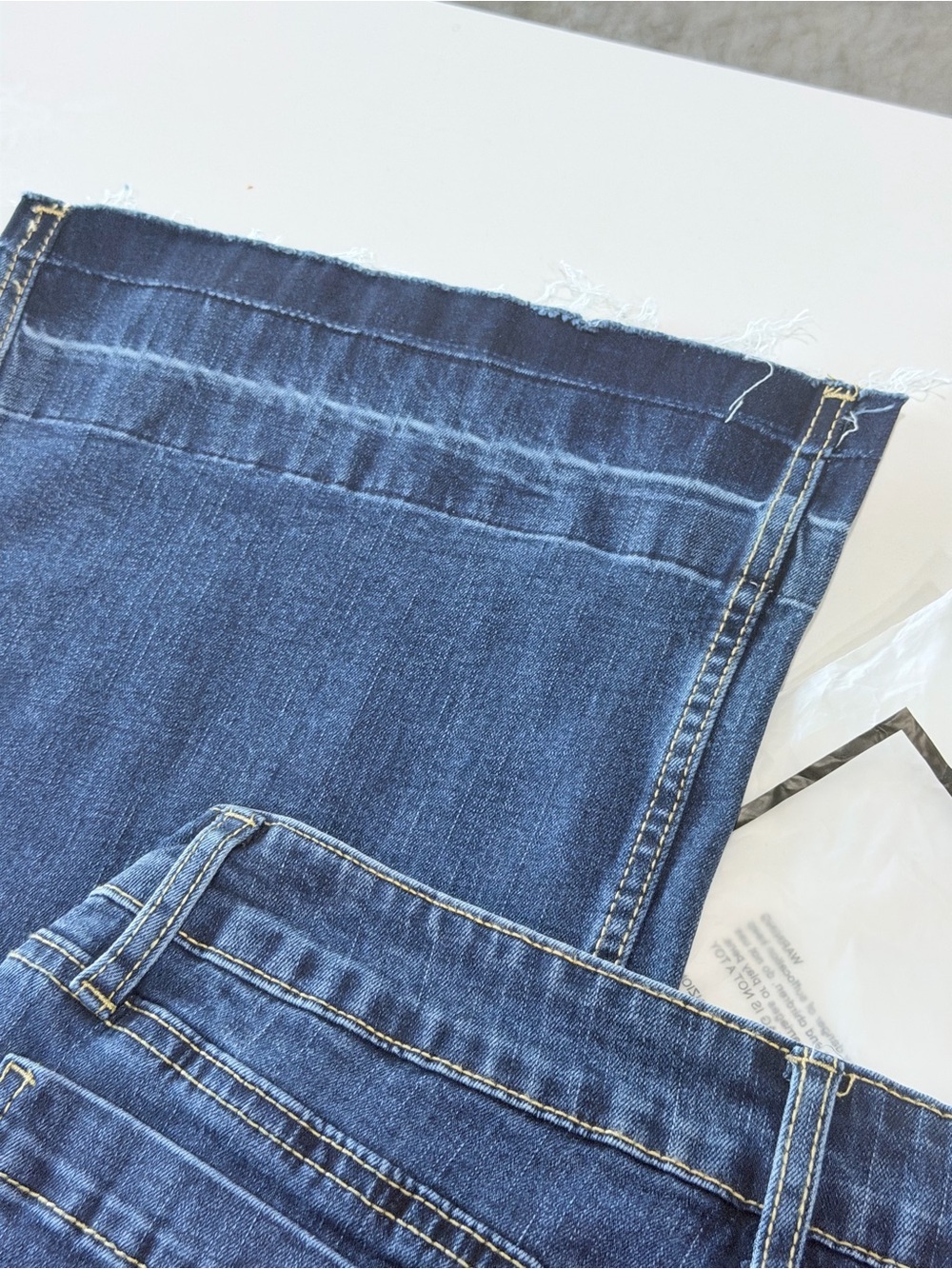 Women's wide straight leg midrise baggy pocket denim jeans. Size medium. - Picture 4 of 9